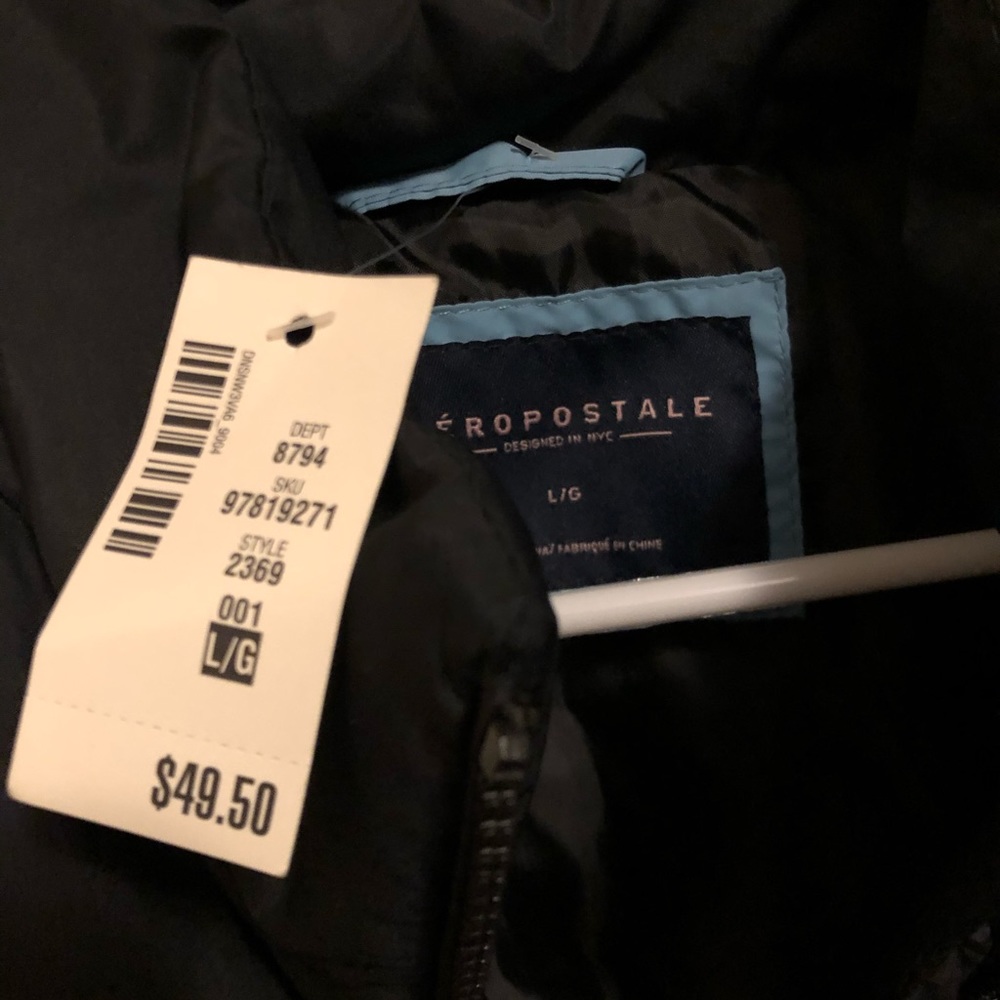 NWT Vest - Picture 2 of 2
